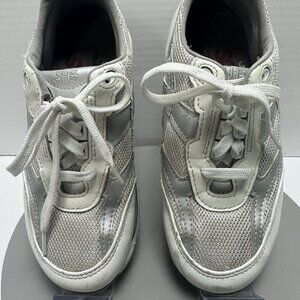 SAS Women's Tour Mesh White Silver Size 6.5 W Sneakers Active Comfort